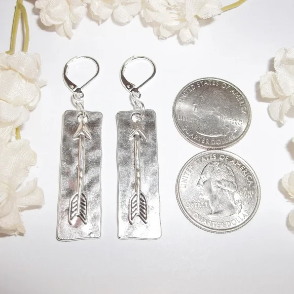 Silver Arrow Earrings Southwestern Statement Hammered Metal Western Style C903 - Picture 7 of 8